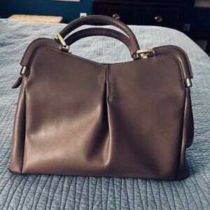 Segolene En Cuir Purse in Taupe Leather